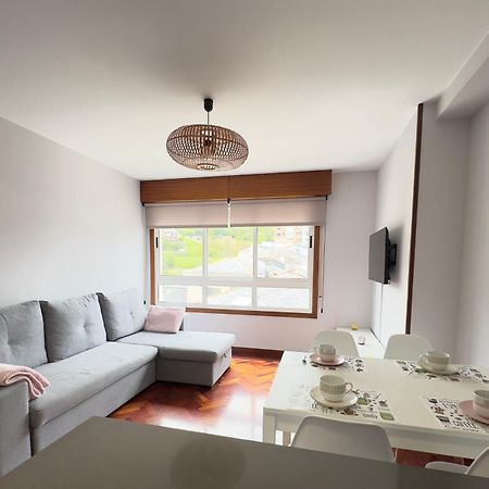 Apartamento A 5 Minutos Del Casco Historico Viveiro Luaran gambar